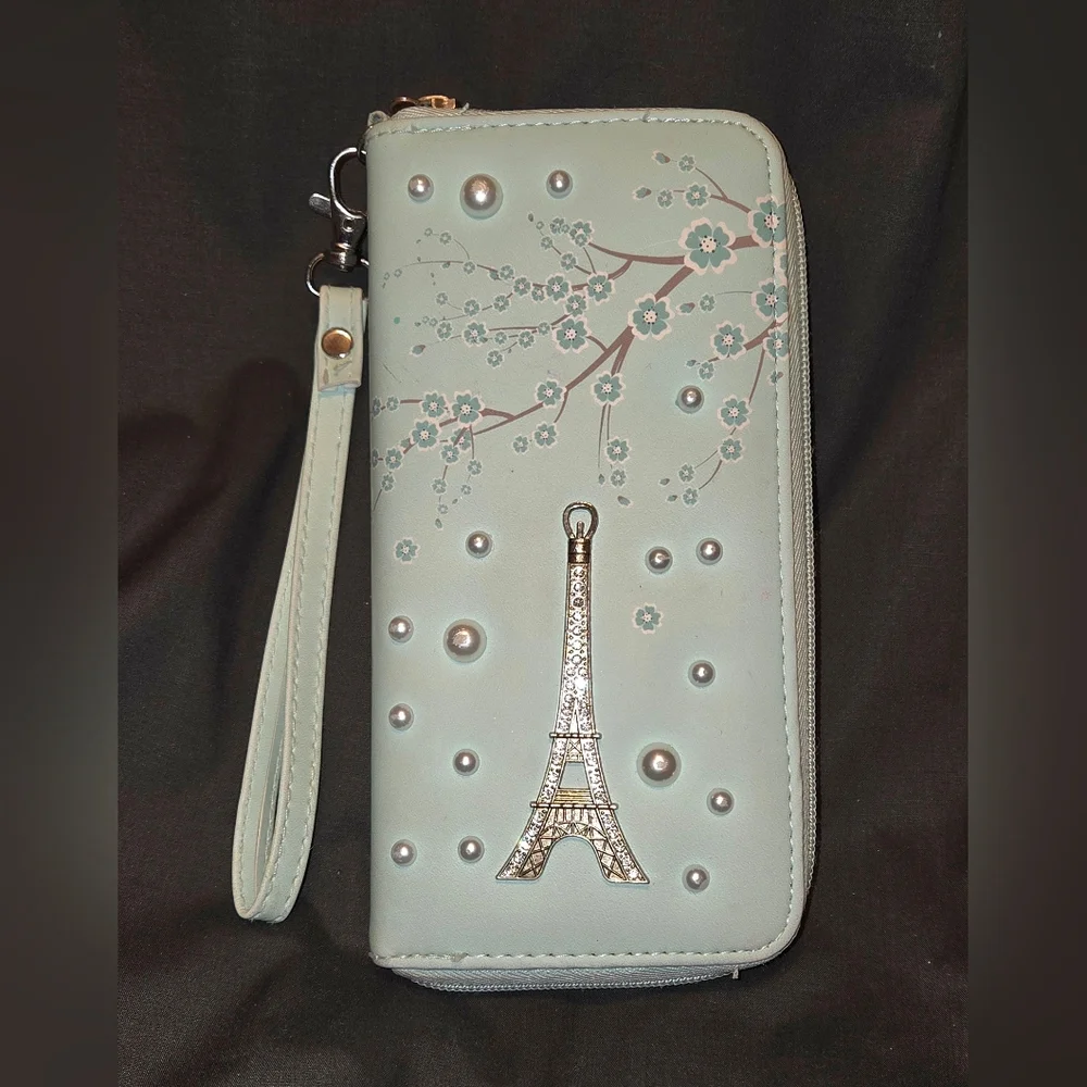 Claire's Mint Green Zip-Around Wristlet With A Sparkling Eiffel Tower Emblem